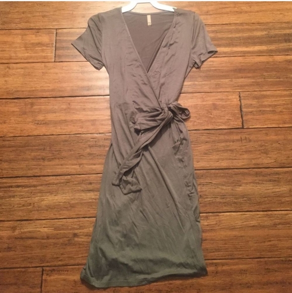 Olive Green Wrap Dress - Picture 4 of 4